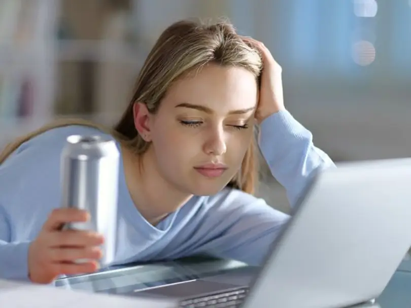 Why fizzy energy drinks harm your heart, sleep, and health