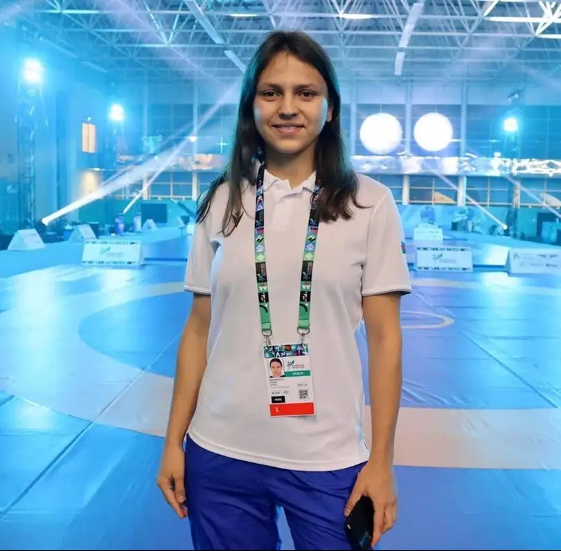 You mentioned your dream of earning a UFC belt. What does that dream symbolize to you beyond the sport itself, Esmira?