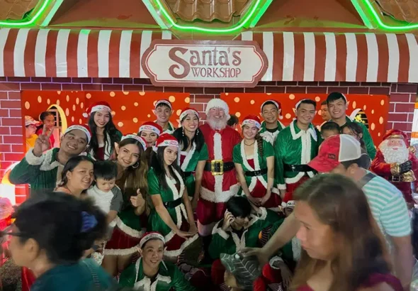 From red carpets and Christmas lights in California to shared meals and medical care across the ocean