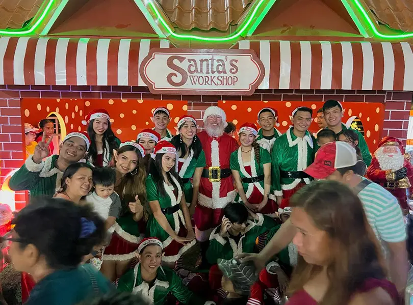 From red carpets and Christmas lights in California to shared meals and medical care across the ocean