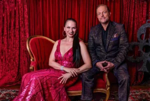 Andy Amyx is an award winning, nationally recognized magician and illusionist