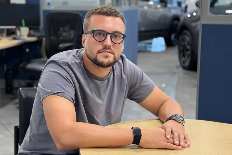 One such expert is Mykyta Klymenko, a specialist in electric vehicle technologies, battery systems, and energy storage solutions
