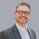 With more than 12 years of experience in real estate, Justin Sorba helps buyers, sellers