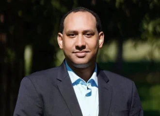 Dr. Devon Graves