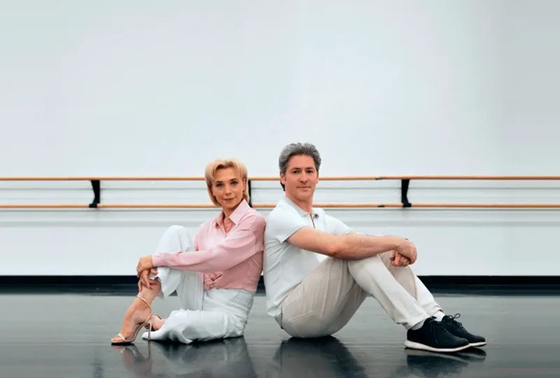 Oksana began studying ballet at age eight at the School of Classical Ballet in Moscow,